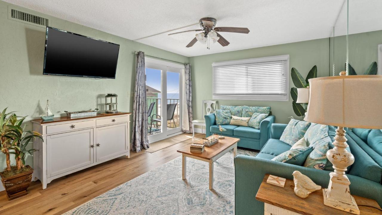 Aparthotel Regency Towers 304 - Gulf Front, Sunset Views, Pool, Hot Tub, Tiki Hut & More! *