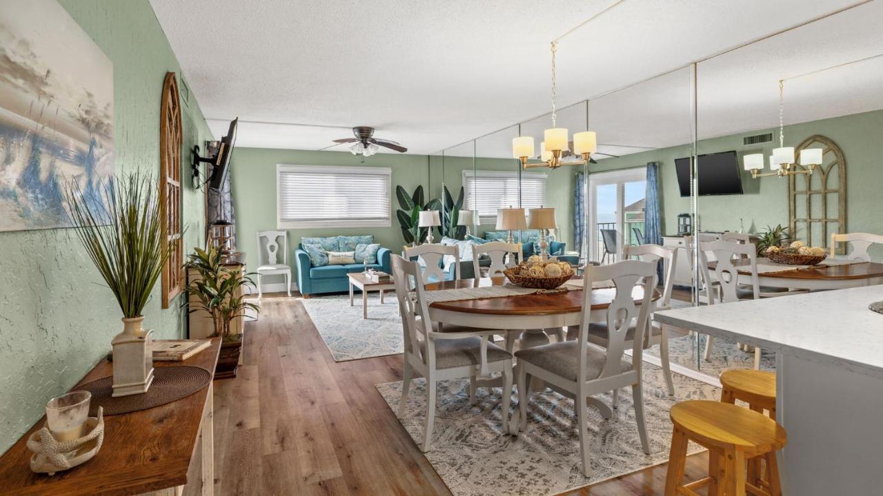 Regency Towers 304 - Gulf Front, Sunset Views, Pool, Hot Tub, Tiki Hut & More! Aparthotel Panama City Beach